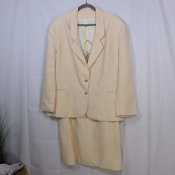 Dresses & Skirts - Stanley Blacker Linen Skirt‎ Suit Cream Ivory Blazer Set Women Classic Career